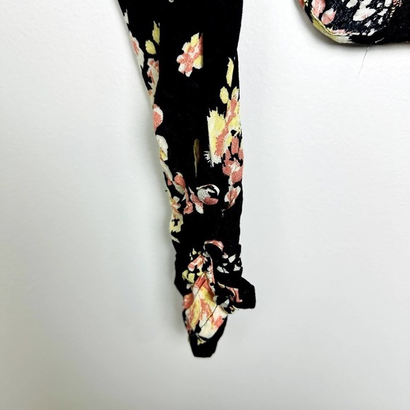 Free People NWT Hilary Floral Print Puff Sleeves Cropped Top Black Combo Medium - Picture 8 of 12